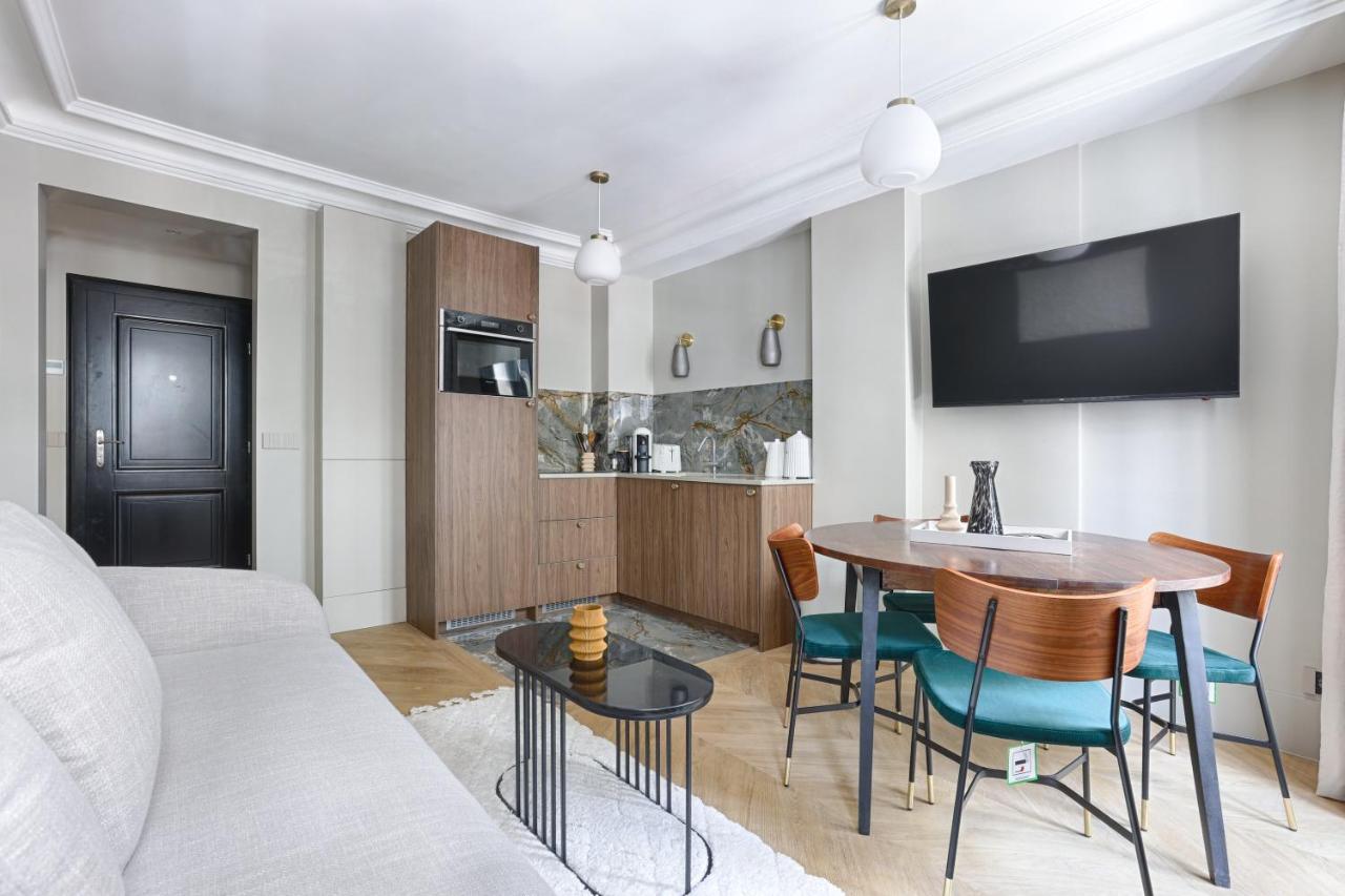 Unique Luxury Parisian Flat 2Br/6P -Champs Elysees מראה חיצוני תמונה