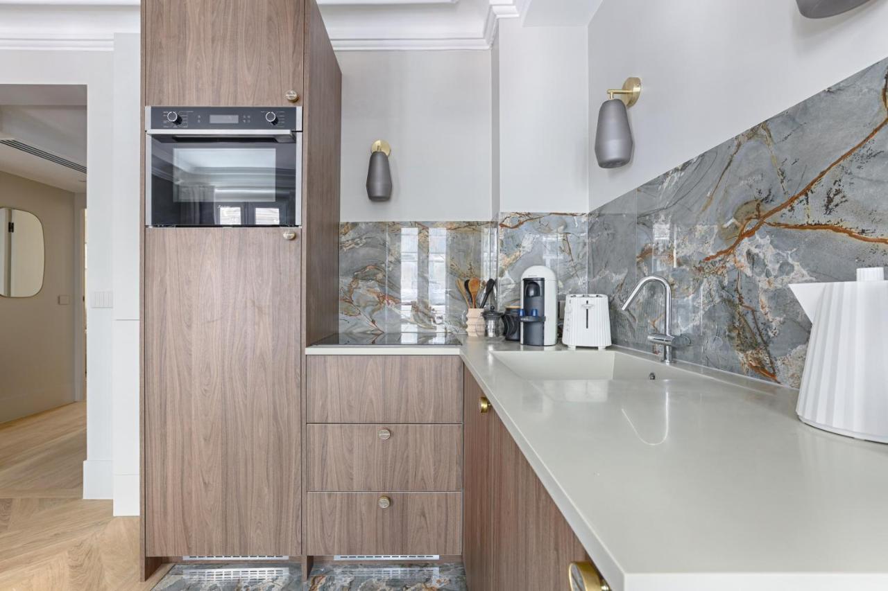 Unique Luxury Parisian Flat 2Br/6P -Champs Elysees מראה חיצוני תמונה