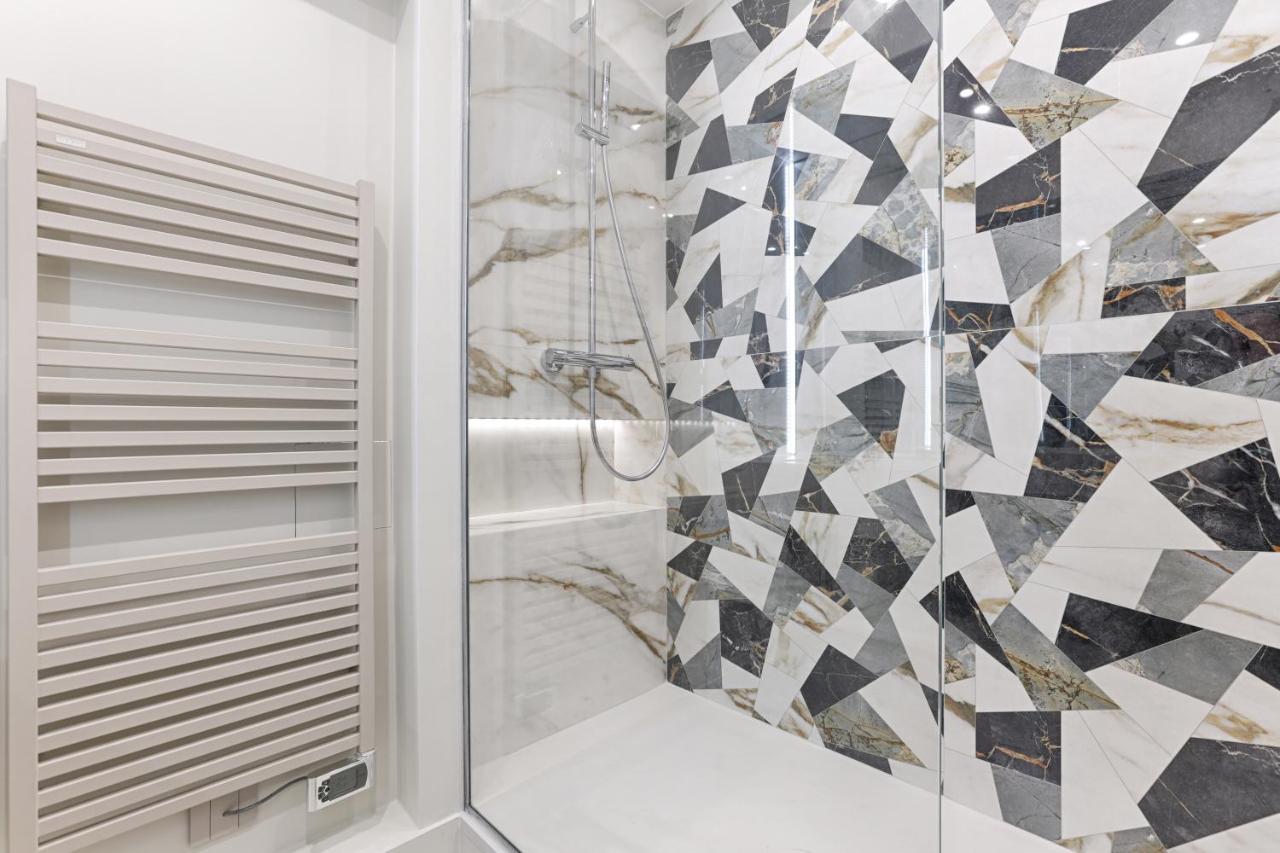 Unique Luxury Parisian Flat 2Br/6P -Champs Elysees מראה חיצוני תמונה